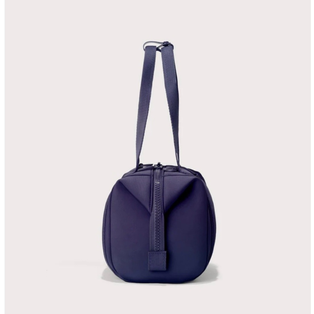 Dagne Dover-MEDIUM LANDON NEOPRENE CARRYALL BAG, Storm Color. NWOT. - Picture 9 of 9